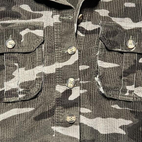 AMERICAN EAGLE Cropped Corduroy’s Jacket - Picture 2 of 8